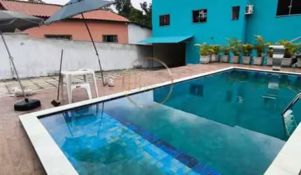 Casa à Venda em Porto Seguro: 5 Dormitórios e 280m²