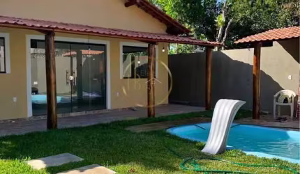 Casa à Venda em Mangabeira - 2 Dorms, 1 Suíte, R$ 390 mil