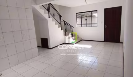 Sobrado com 2 dormitórios para alugar, 70 m² por R$ 2.300,00/mês - Cordeiros - Itajaí/SC