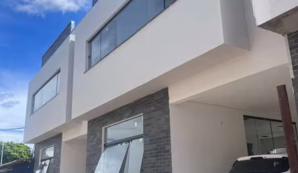 Casa Duplex com 3 suítes - Condomínio Sky Park - Casas com piscina