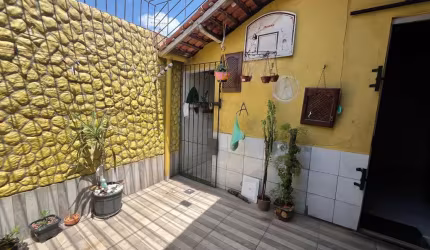 Vendo Casa c/ Energia Solar na Cidade Nova 4 - R$ 400.000,00 (aceita financiamento)