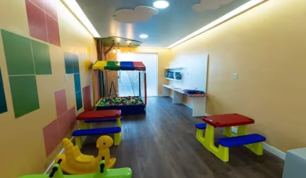 Foz do Iguaçu apartamento que é um símbolo de muita elegância 3/4 quartos sendo 1 suíte com 2 vagas 15