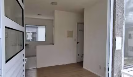 Vivendas do Rio Aluga R$ 1.600,00 com quintal e ar condicionado instalado