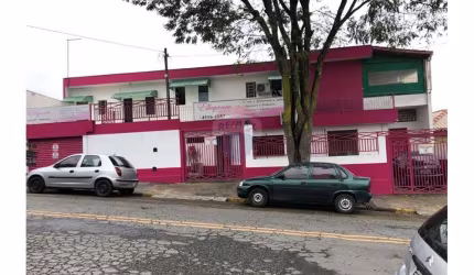 Lindo sobrado a venda no Vila Bocaina.