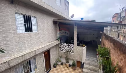 Lindo Sobrado no Zaira para venda com casa para gerar renda