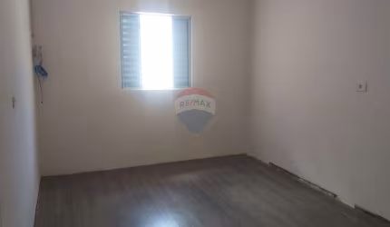 Casa encantadora de 2 quartos no Jd. Silvia Maria