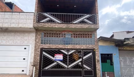 Charmosa Casa à Venda no Jardim Paranavaí