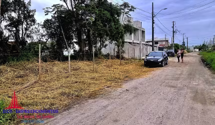 Excelente  Terreno Central ao Lado da Prefeitura de Praia de Leste