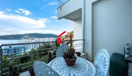 Casa em condomínio fechado com 5 quartos à venda na Rua Doutor Armando Lopes, Charitas, Niterói, 257 m2 por R$ 2.400.000