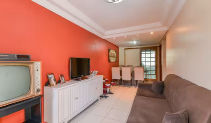 Casa com 3 quartos à venda na Rua Sétimo Simionato, 299, Tarumã, Curitiba, 133 m2 por R$ 678.900