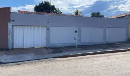 Casa à venda no bairro Morada dos Pássaros em Aparecida de Goiânia/GO