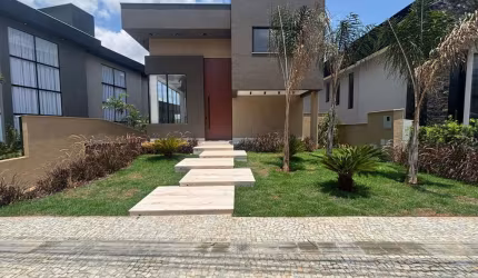 Casa à venda no bairro Condomínio do Lago em Goiânia/GO