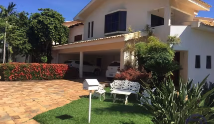 Sobrado à venda no bairro Jardim Vila Boa em Goiânia/GO