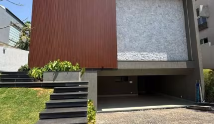 Casa à venda no bairro Alphaville Flamboyant Residencial Araguaia em Goiânia/GO