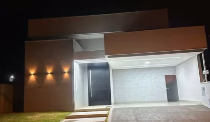 Casa à venda no bairro Jardins Nápoles em Senador Canedo/GO