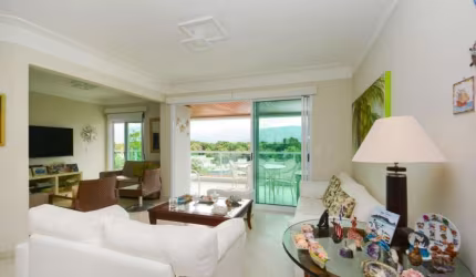 APARTAMENTO EM RIVIERA DE SÃO LOURENÇO.