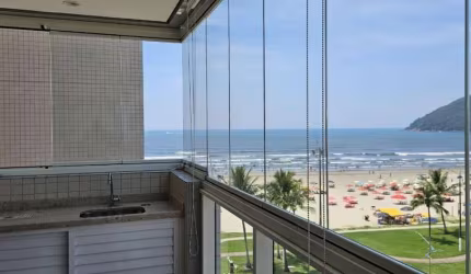 APARTAMENTO FRENTE AO MAR  NO CENTRO DE BERTIOGA.