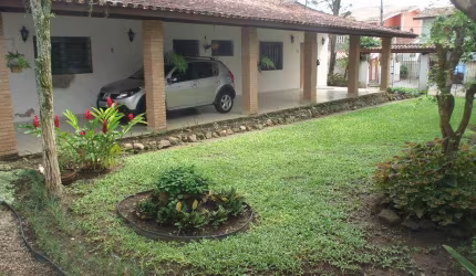 Casa com 3 dormitórios à venda, 500 m² por R$ 930.000,00 - São Francisco - São Sebastião/SP