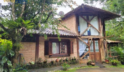 Casa com 3 dormitórios à venda, 250 m² por R$ 2.600.000,00 - Barra Velha - Ilhabela/SP