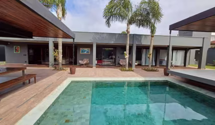 Casa com 4 dormitórios à venda, 370 m² por R$ 2.700.000,00 - Pontal da Cruz - São Sebastião/SP