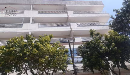 Apartamento á venda com 47m2 com dois dormitórios, sala com sacada, cozinha , uma vaga de garagem, em ótima localização, rua residencial, tranquila.