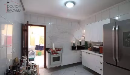 Sobrado com 2 dormitórios à venda, 100 m² por R$ 640.000,00 - Vila Nhocune - São Paulo/SP