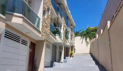 Sobrado com 2 dormitórios à venda, 97 m² por R$ 450.000,00 - Vila Carmosina - São Paulo/SP