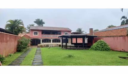 EDICULA ASSOBRADADA COM PISCINA, A VENDA NO CONDOMINIO MORADA DA PRAIA, EM BERTIOGA