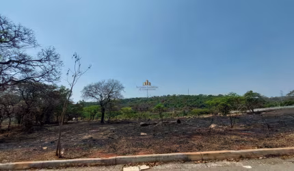 Terreno à venda na Avenida Parque das Aroeiras, 33, Betim Industrial, Betim por R$ 1.700.000