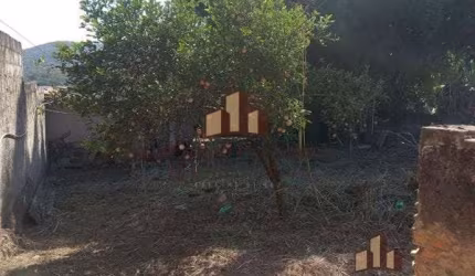 Terreno à venda na Rua Pereira Guimarães, 828, Centro, Mateus Leme por R$ 400.000