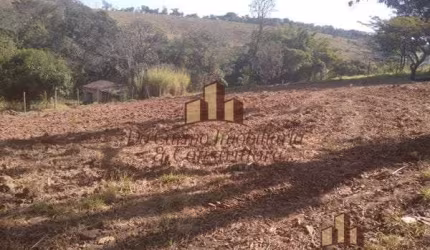 Terreno à venda na Rua Sete, 245, Califórnia, Betim por R$ 249.999
