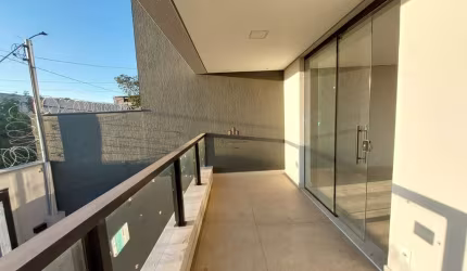 Casa com 3 quartos à venda na Rua Minas Gerais, 33, Senhora Das Graças, Betim por R$ 990.000