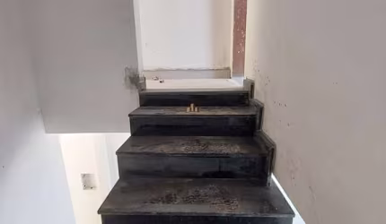 Casa com 2 quartos à venda na Rua Criptoméria, 33, Jardim das Alterosas - 2ª Seção, Betim por R$ 350.000
