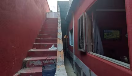 Casa com 2 quartos à venda na Rua Crisopácio, 33, Sapucaia II, Contagem por R$ 430.000