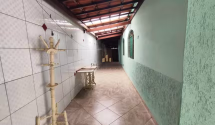 Casa com 3 quartos à venda na Rua Elvira Alves da Rocha, 33, Vila Boa Esperança, Betim por R$ 650.000