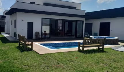 Maravilhosa casa Térrea de Alto Padrão no Condomínio Terras Caxambu com 340m²