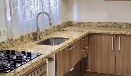 Linda casa no Condomínio Villagio Colônia com 3 dormitórios sendo 1 suíte