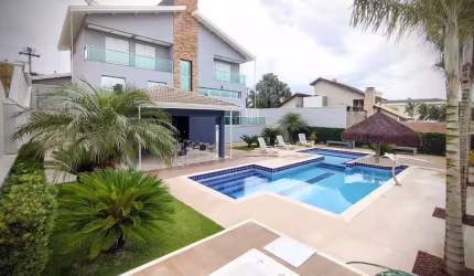 Oportunidade! Casa de Alto Padrão no Condomínio Terras de São Carlos com 500m² de área construída