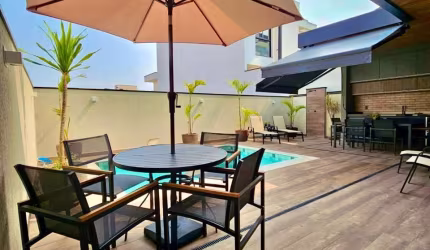 Maravilhosa casa no Condomínio Reserva Ermida com 196m² de área construída