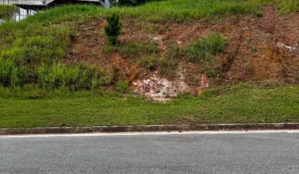 Excelente Terreno com 1000m² no Condomínio Terras Caxambu