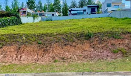 Belíssimo Terreno com 1000m² no Condomínio Terras Caxambu