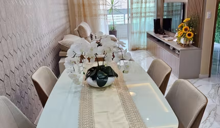 Lindo Apartamento com 2 quartos sendo 2 suítes  com 2 vagas  de garagem localizado na Guilhermina- Praia Grande