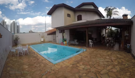 Casa à venda, 250 m² por R$ 1.000.000,00 - Vila Nossa Senhora de Fátima - Americana/SP