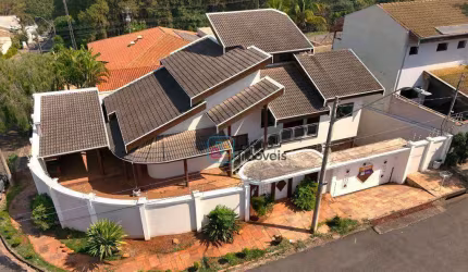Casa, 252 m² - venda por R$ 1.350.000,00 ou aluguel por R$ 5.719,60/mês - Werner Plaas - Americana/SP