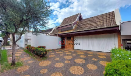 Casa Residencial com 4 dormitórios para alugar, 219 m² por R$ 5.982/mês - Vila Frezzarim - Americana/SP