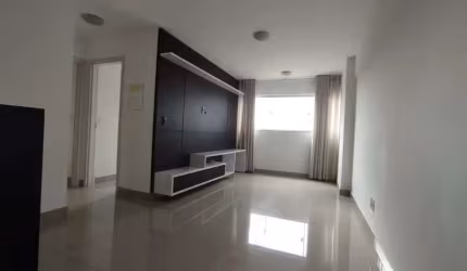 OFERTA! Apartamento 2 quartos com suite, repleto em armarios, no porcelanato. St. Vila Rosa