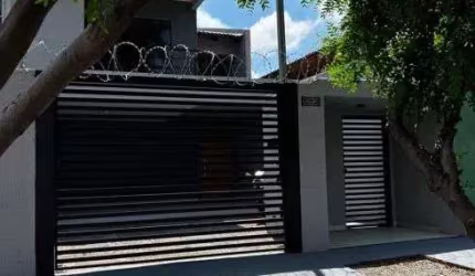 Lindo sobrado 4 quartos, acabamento alto padrão, na Av. Guaruja, Jd Atlantico ao lado do Pq Cascavel