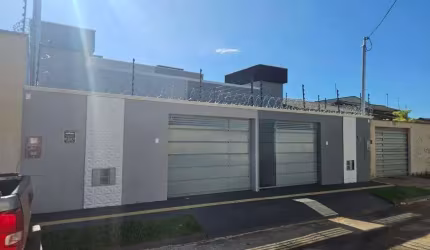 OFERTA! Casa 3 quartos, 180 m², alto padrão, com piscina, proximo ao Buriti Shopping Vila Mariana