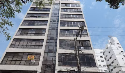 Cobertura para Venda em Juiz de Fora, Centro, 4 dormitórios, 1 suíte, 3 banheiros, 2 vagas