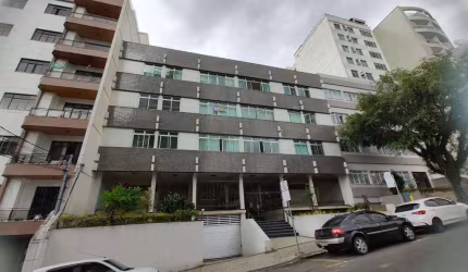Apartamento para Venda em Juiz de Fora, Santa Helena, 3 dormitórios, 1 suíte, 3 banheiros, 1 vaga